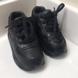 Boys Nike Air Goadome size 7